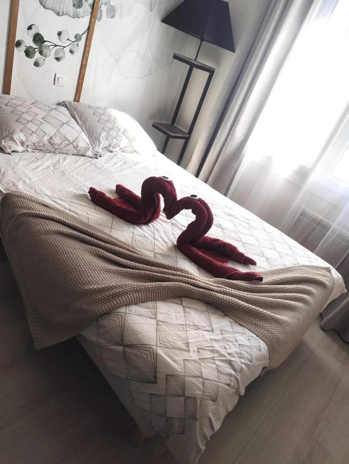 Hsh France Location Disney Land Paris - Suite Nicolas - Appartement De Charme Bussy-Saint-Georges Eksteriør billede